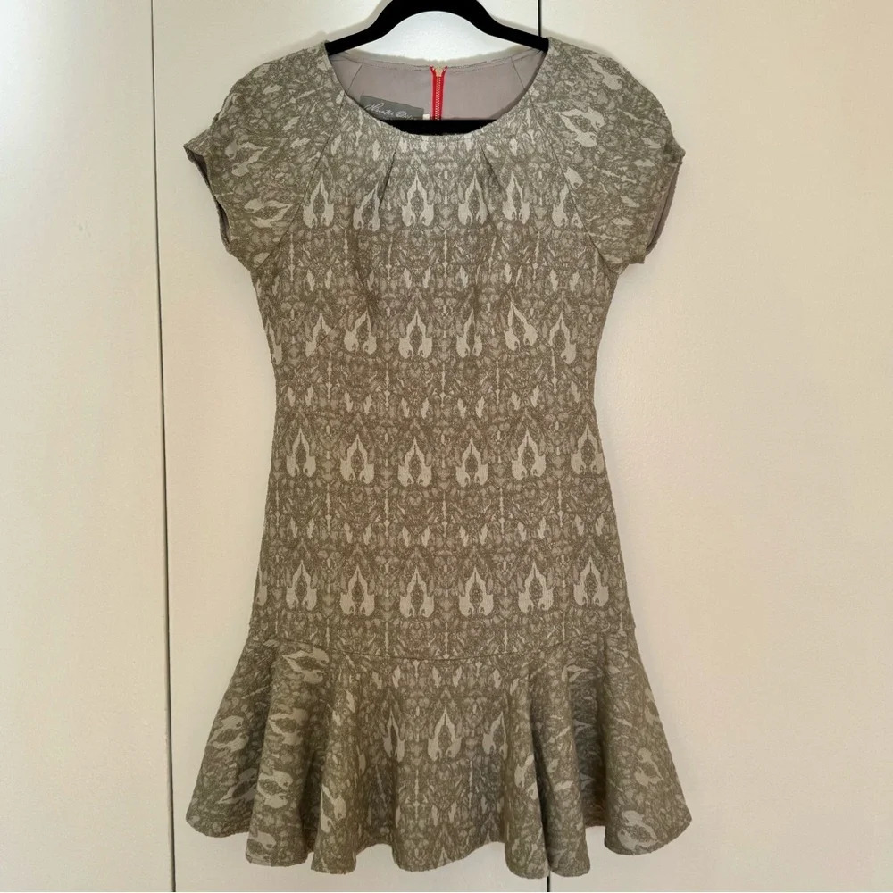 Anthropologie Hunter Dixon Short Sleeve Grey Textured Dress in Size 4